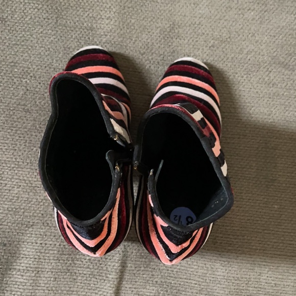 #81/2 - Picture 4 of 10